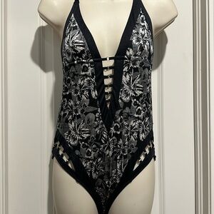 NWOT Victoria Secret swimsuit